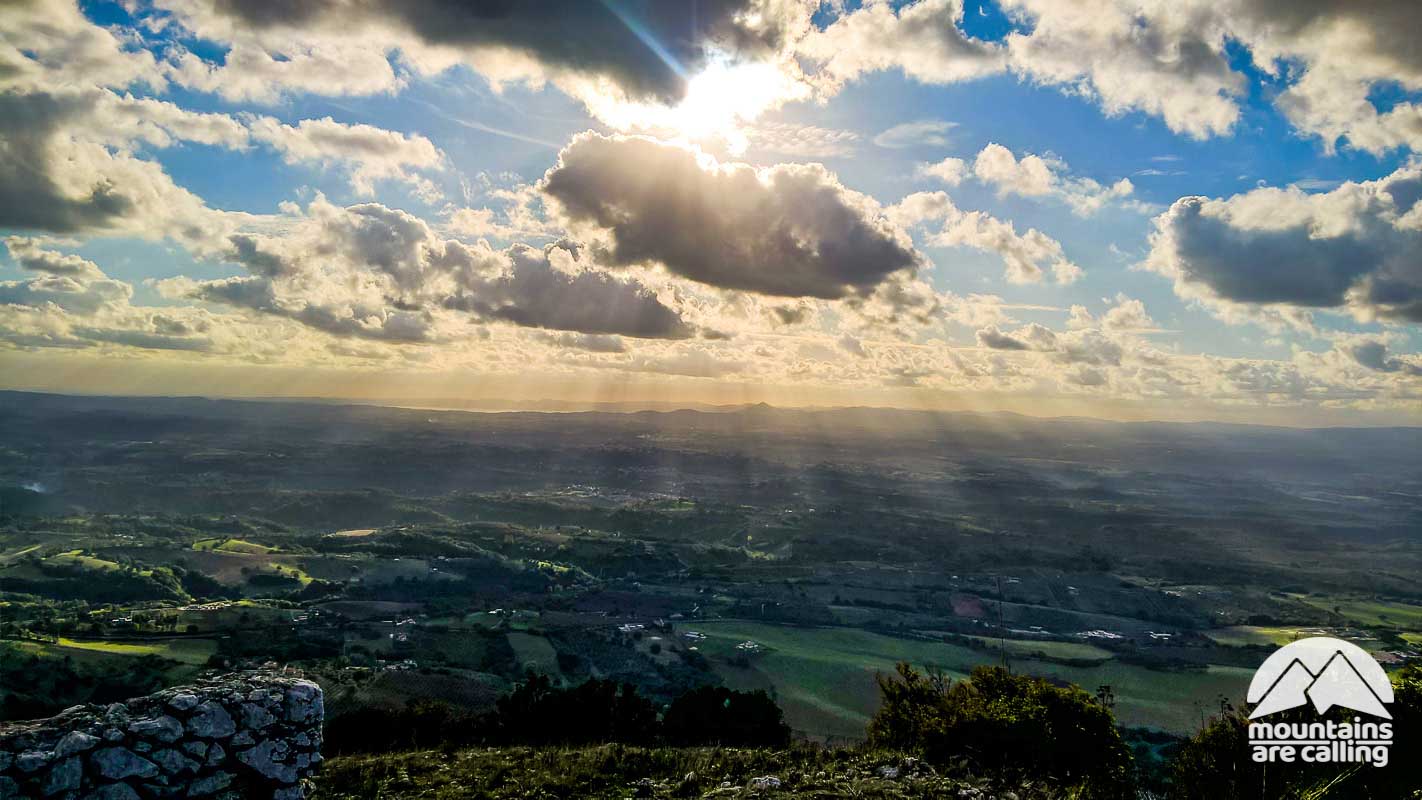 fotografia su un vasto panorama