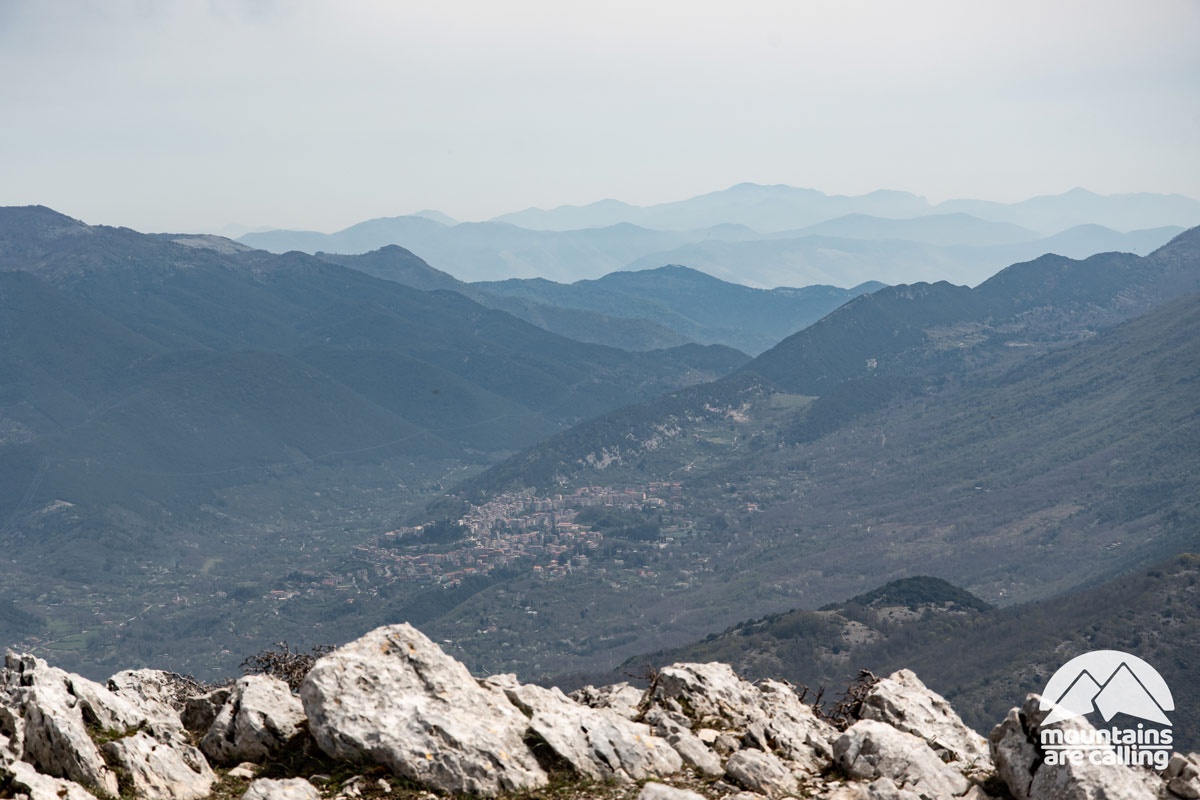 immagine di Carpineto Romano dalla vetta del Monte Lupone